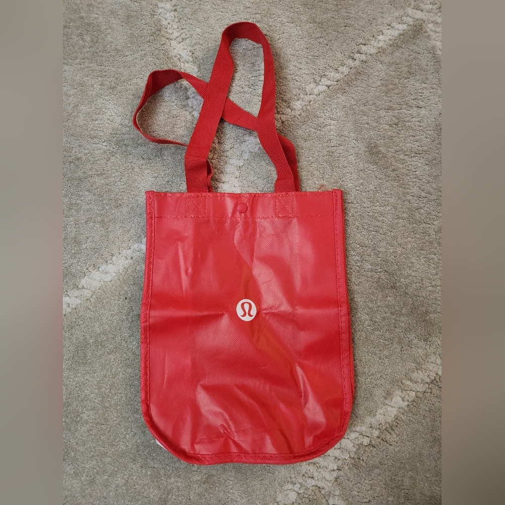 Lululemon Reusable Red And White Tote